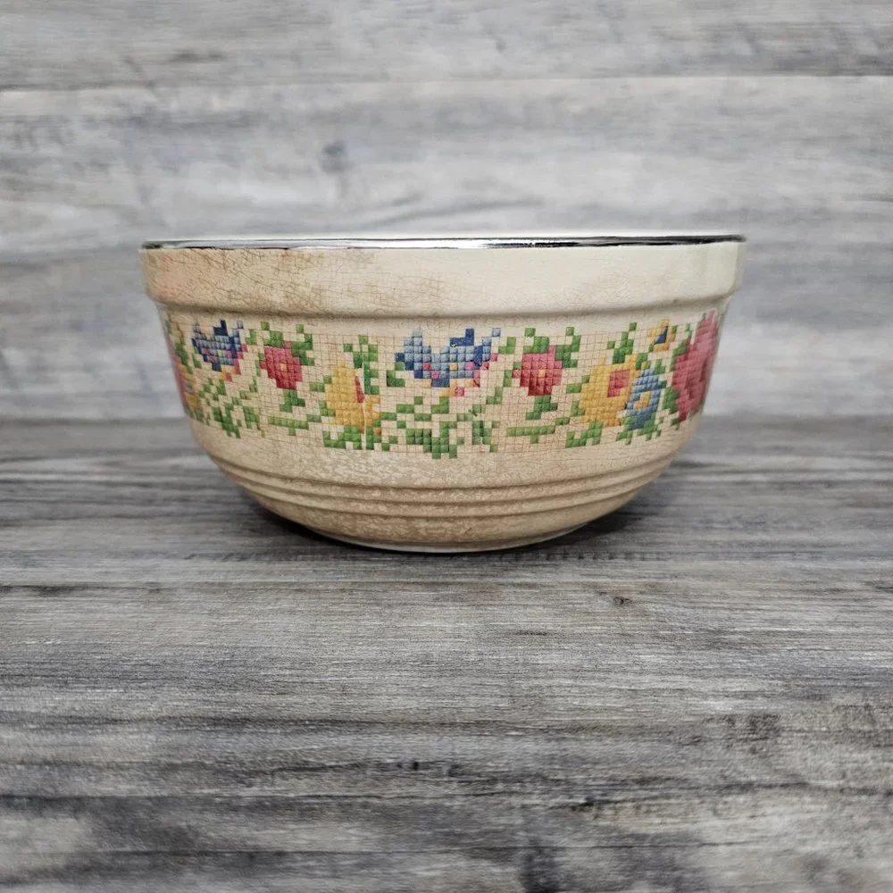 Harker Hotoven 1930s Vintage Pottery Serving Petit Point Floral Mixing Bowl Set